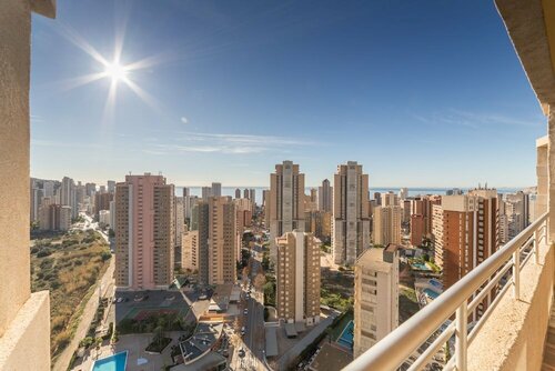 Гостиница Sandos Benidorm Suites в Бенидорме