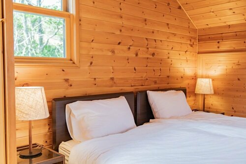 Гостиница Izu House Luxury Log with Cozy Fireplace в Ито