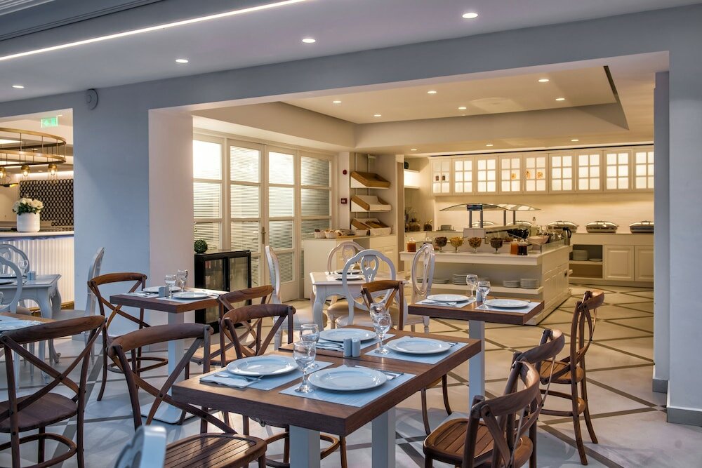 Фото Mari Kristin Beach Hotel - Adults Only