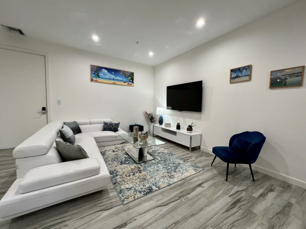 Фото The Cove - Condo Hotel - Perfect Location