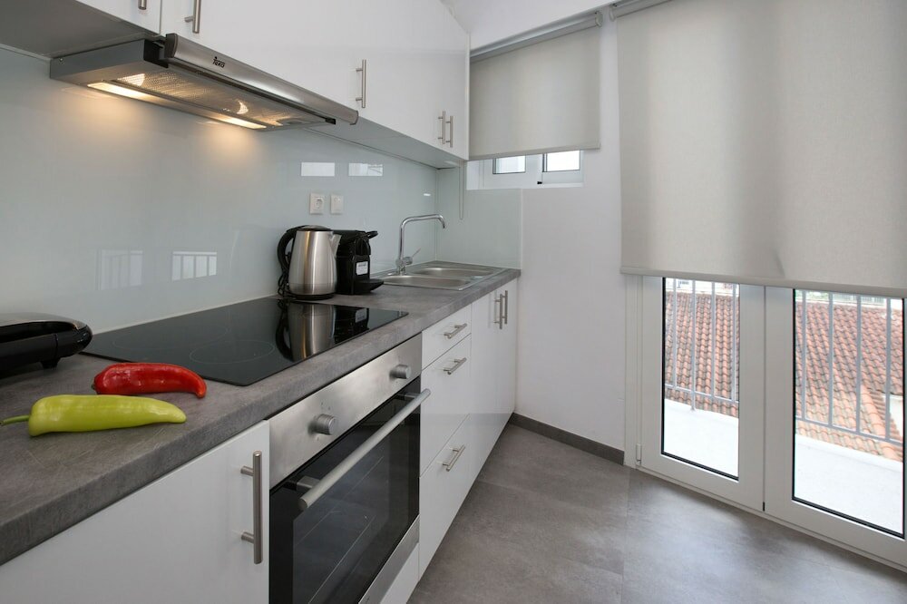 Фото Roomy & Comfortable Apt Near Acropolis by Ghh