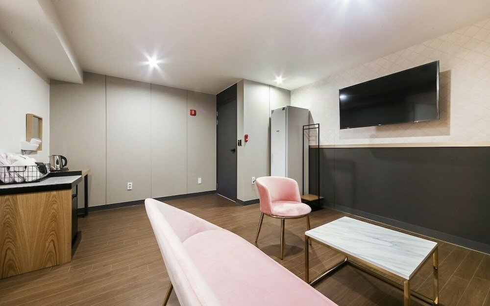 Фото Gray 194 Hotel