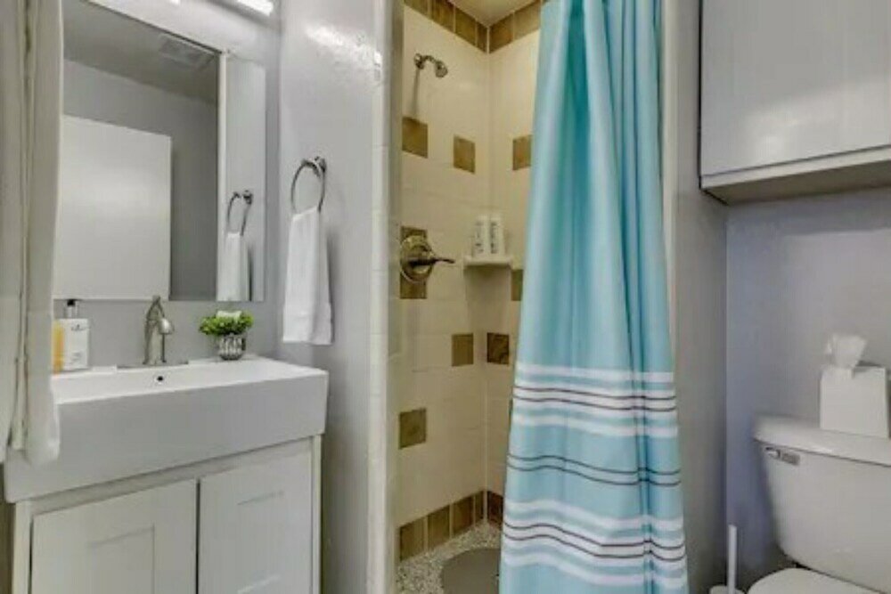 Фото Garage Studio near Oushc Hospital