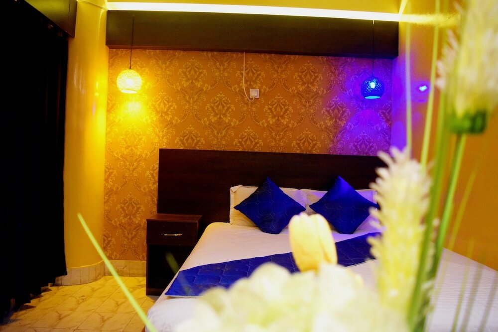 Фото Hotel East End