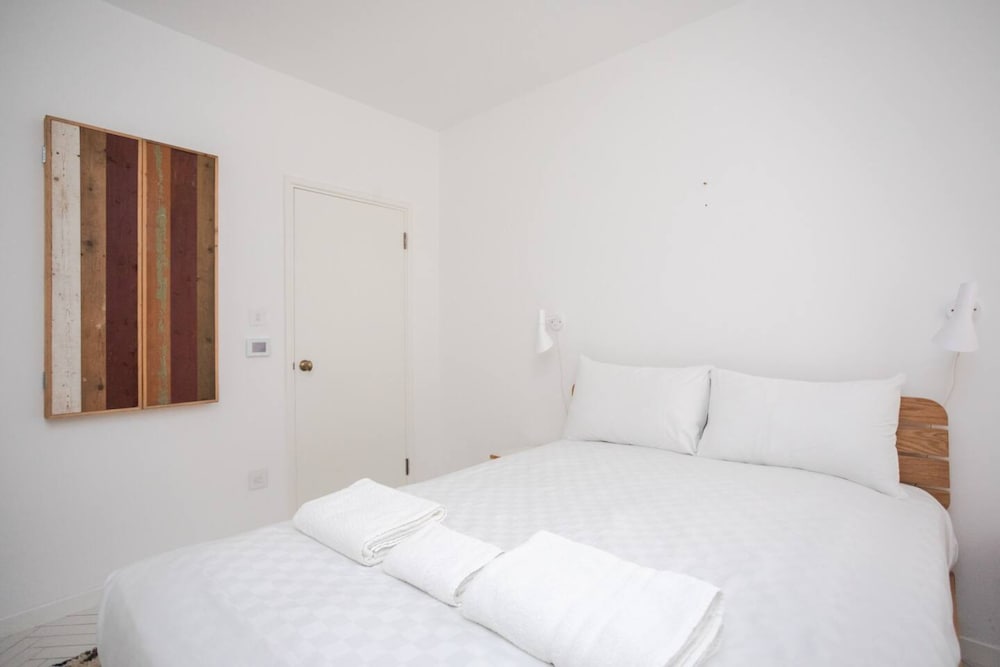 Фото Stylish and Unique 1 Bedroom Flat in Shoreditch