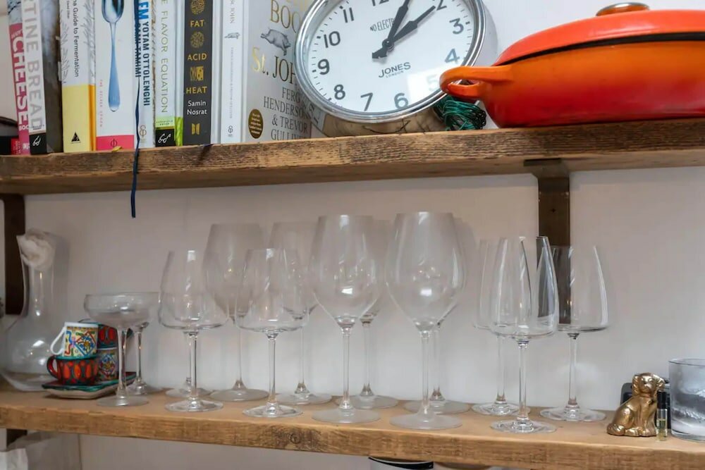 Фото Bright 2 Bedroom Flat in Lower Clapton