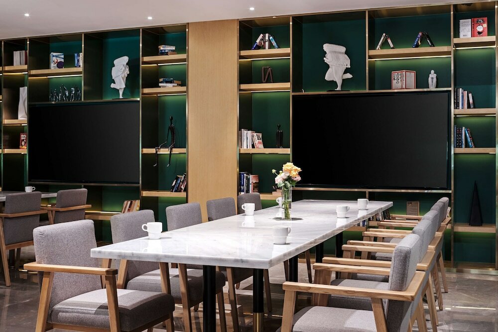 Фото Hilton Garden Inn Chengdu Kuanzhai Alley