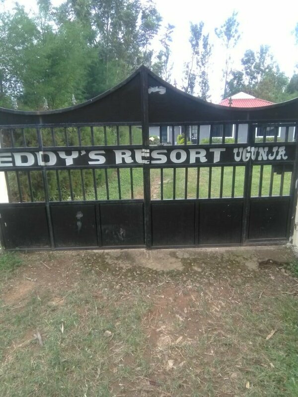 Гостиница Eddys Resort