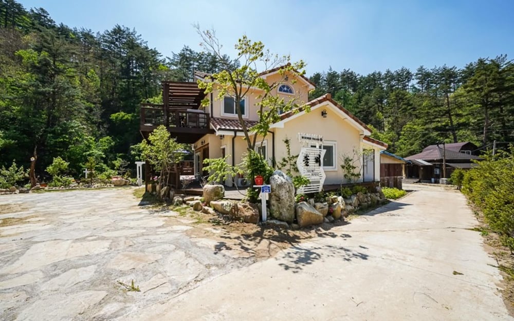 Фото Jeongseon Solmi Pension