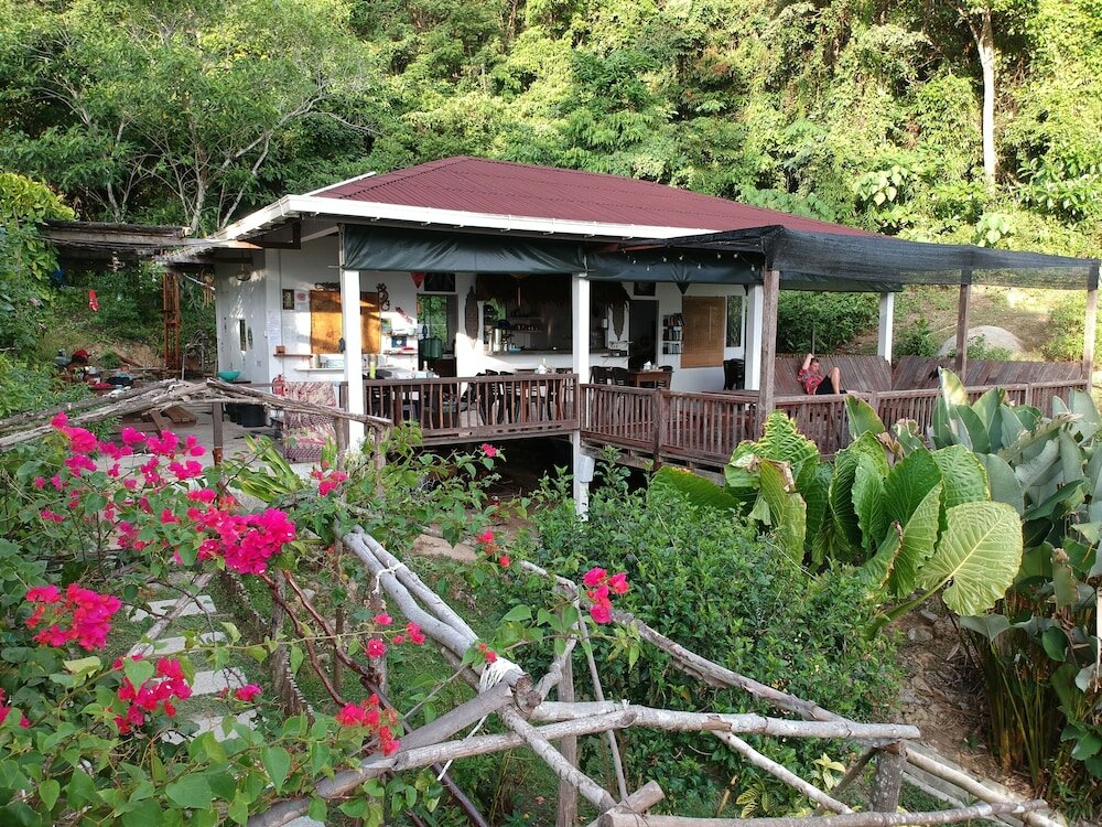 Фото Bigfin Beach Resort