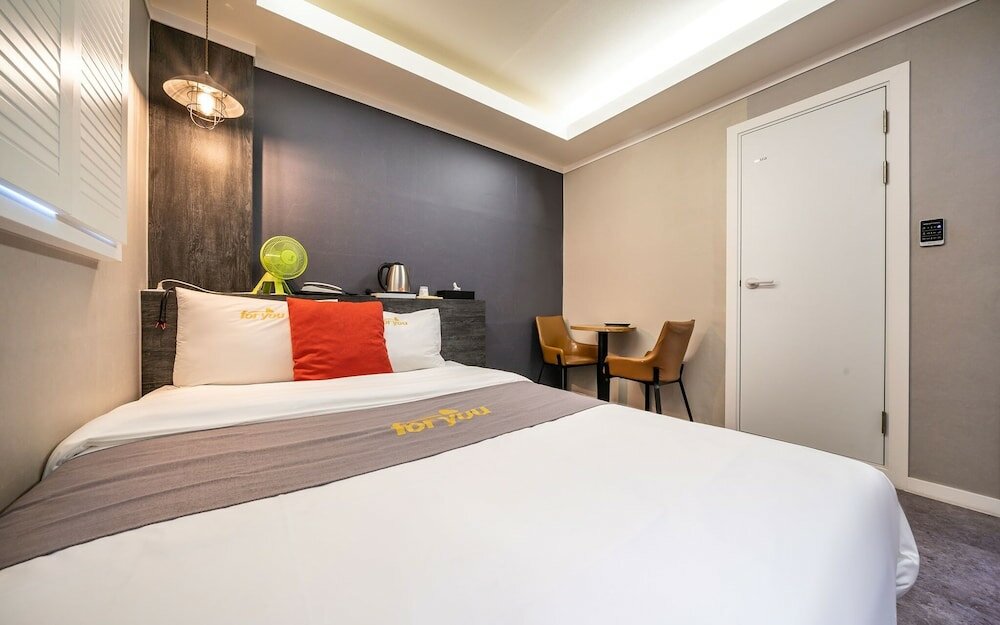 Фото Yeongdeungpo For U