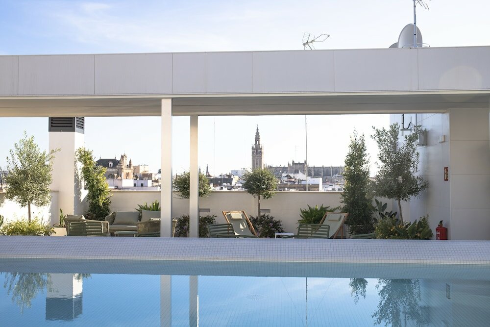 Фото NQn Aparts & Suites Sevilla