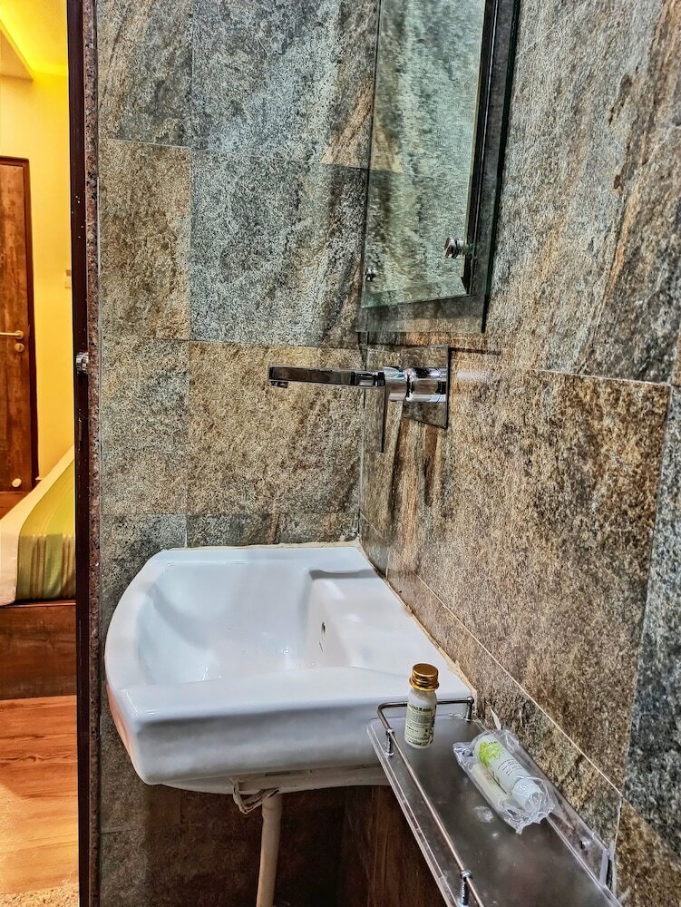 Фото Hotel Janki Inn Varanasi