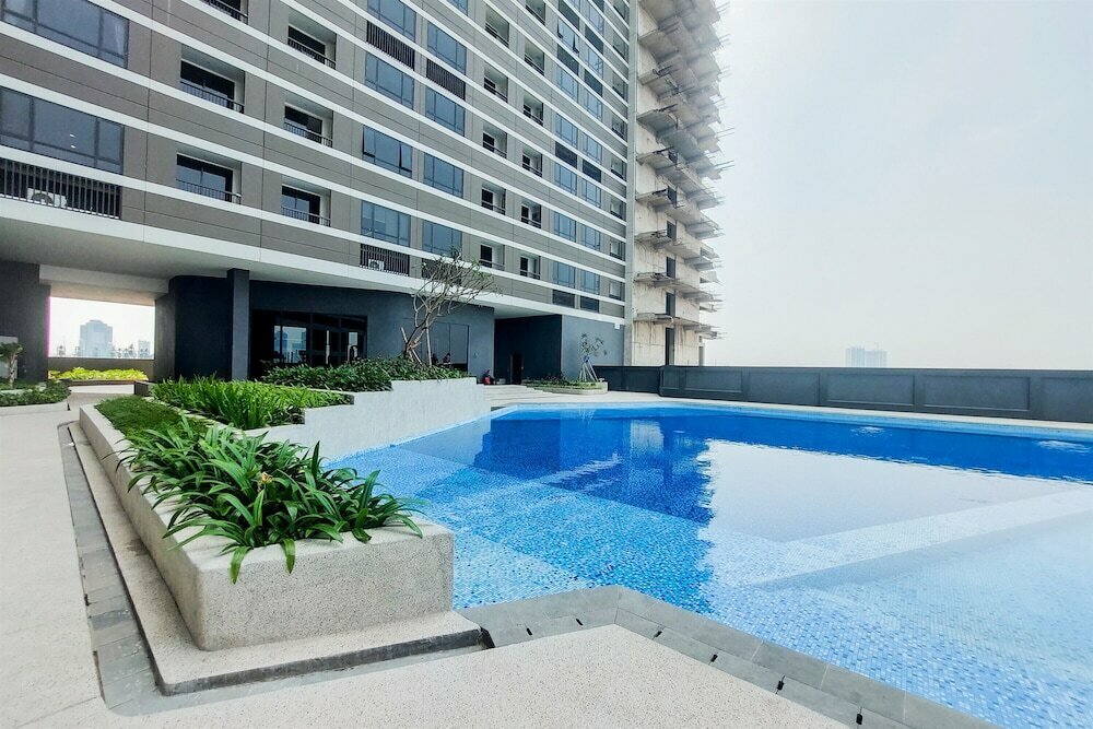 Short-term housing rental Good And Homey Studio At Collins Boulevard Apartment, Tangerang, photo