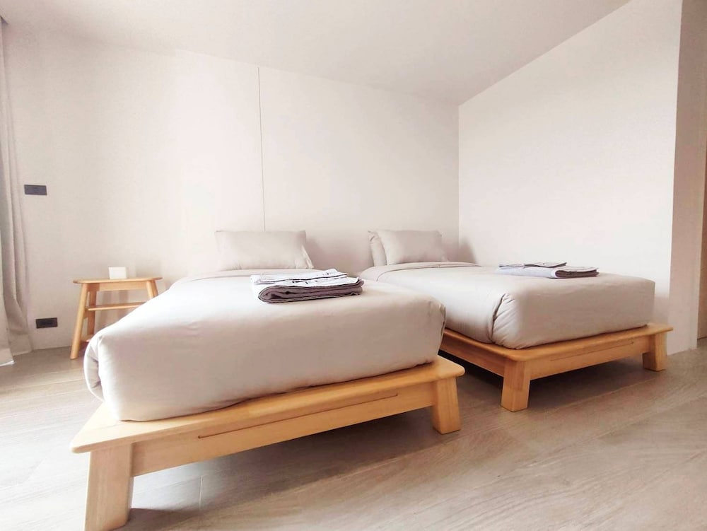 Фото Tassana Place Boutique Hotel Bansuan