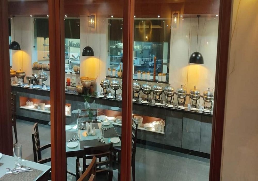 Фото Hotel Cachar Club by Siara