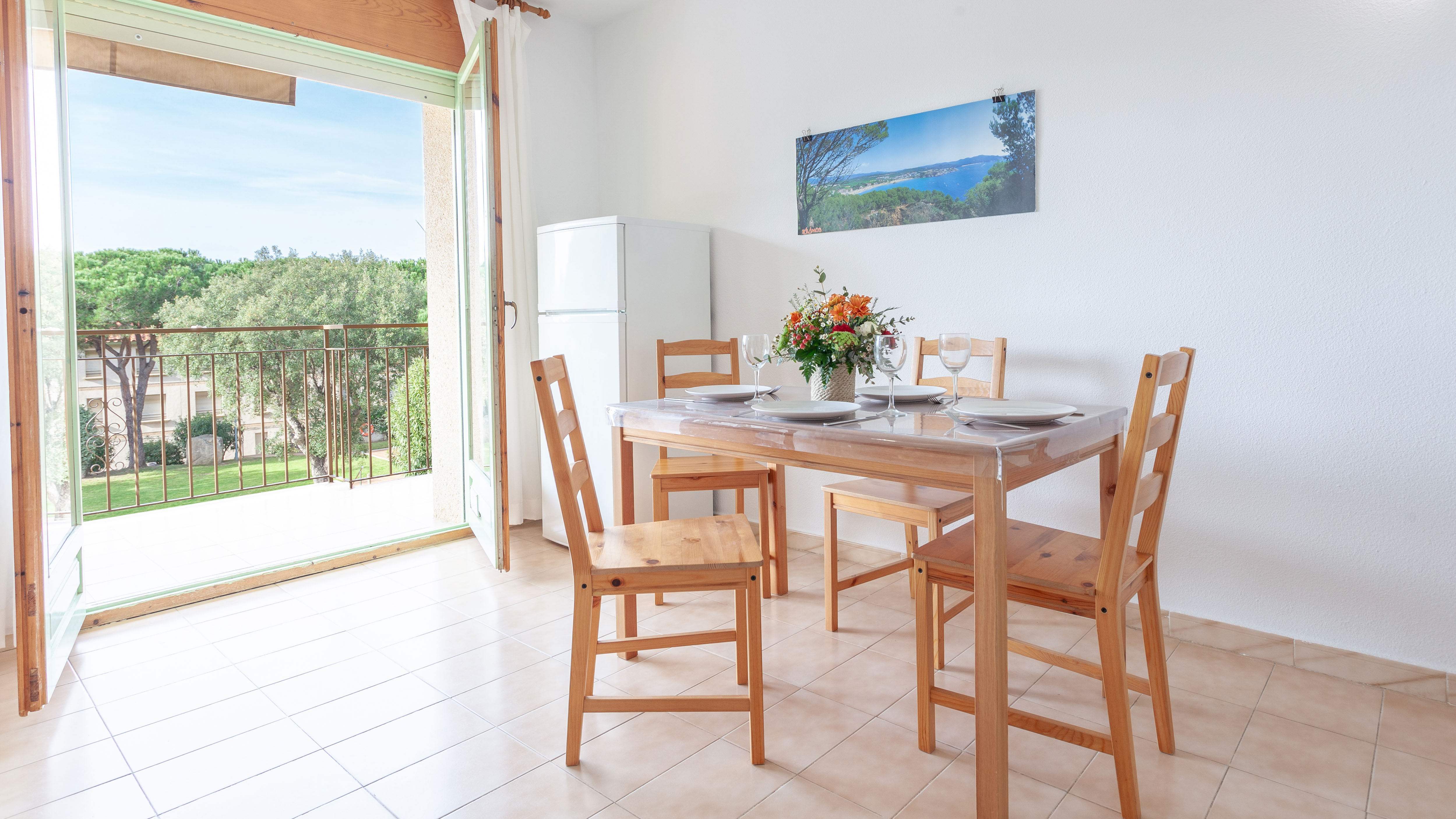 Фото Apartamentos Royal S´Alguer