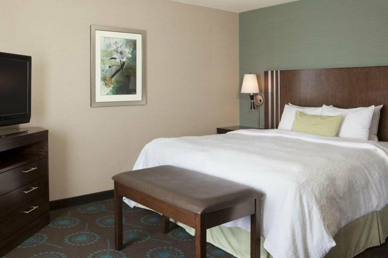 Фото Hampton Inn & Suites Lincoln - Northeast I-80