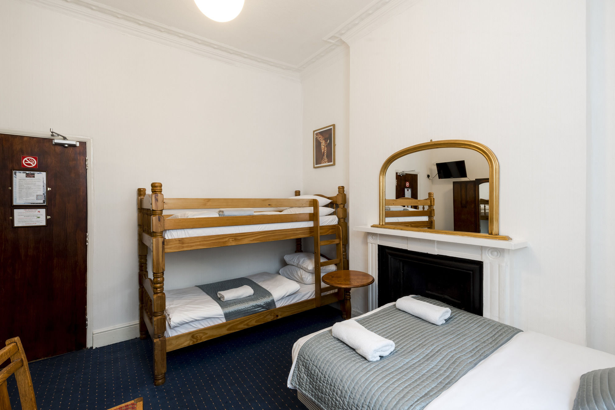 Фото St Athans Hotel
