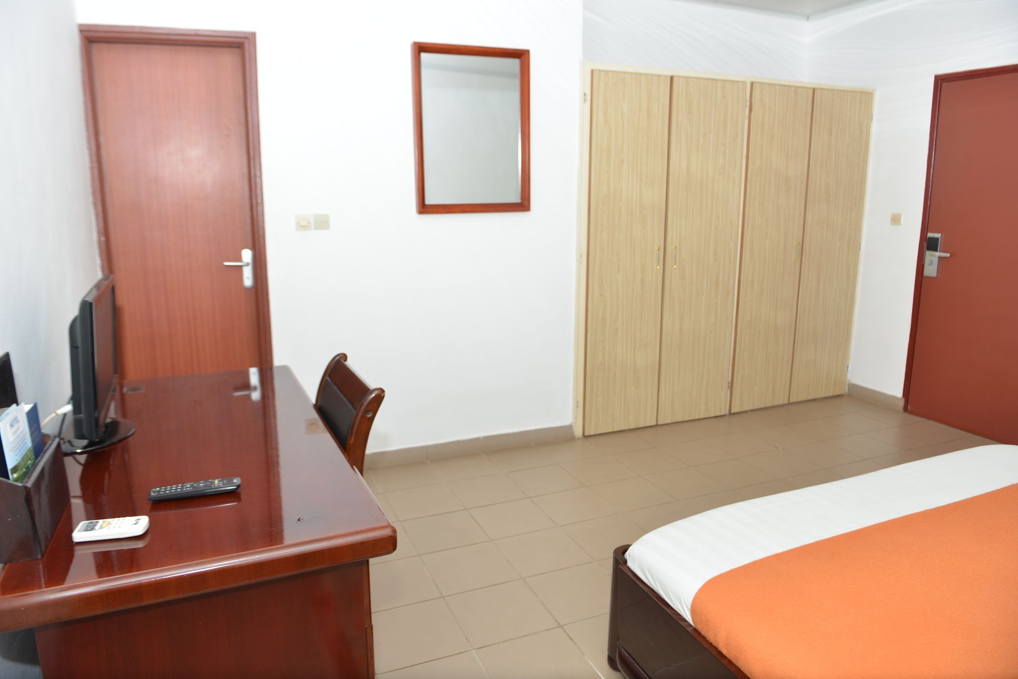 Фото Novela Star