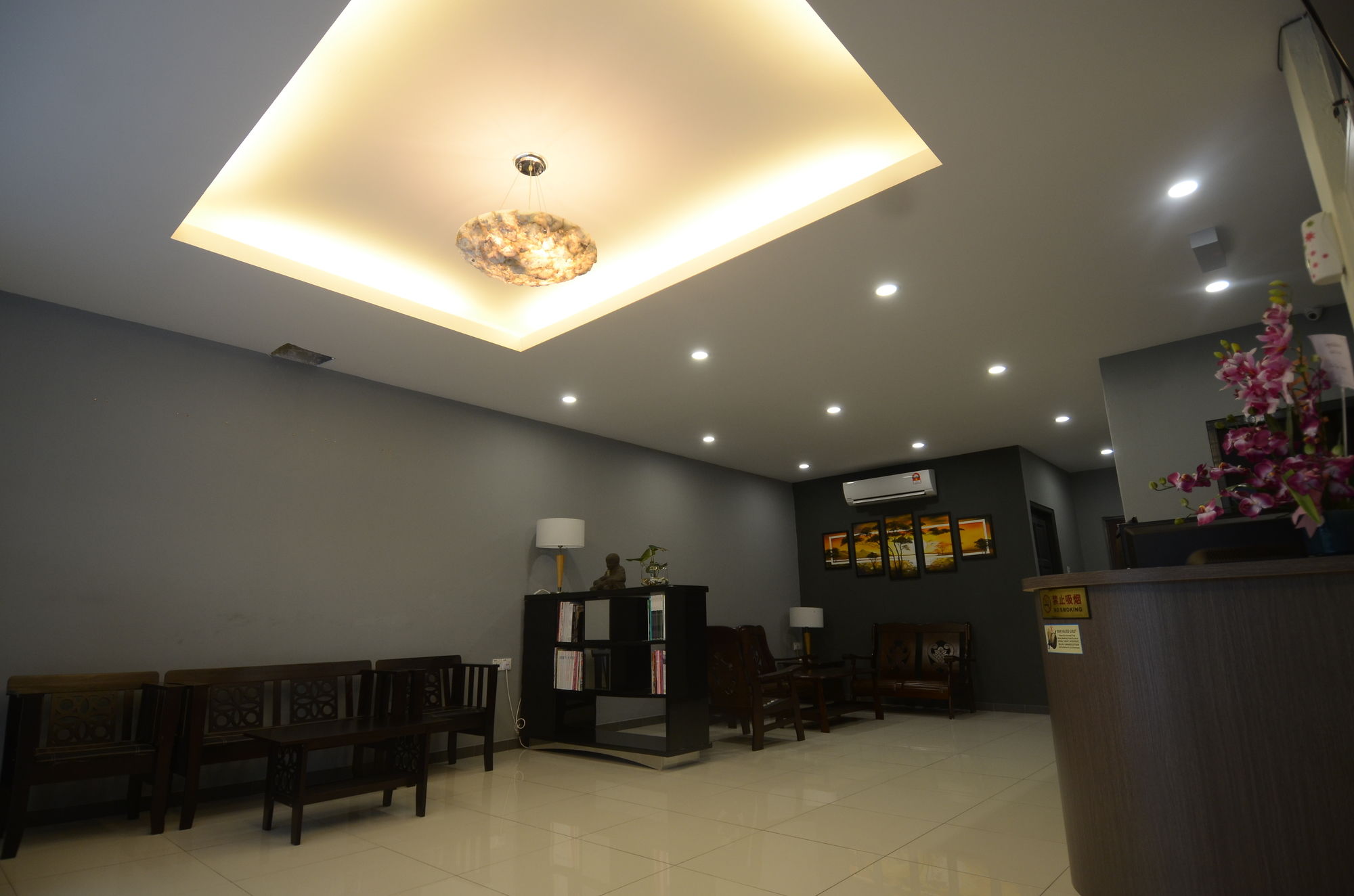 Фото Kuok Pin Hotel