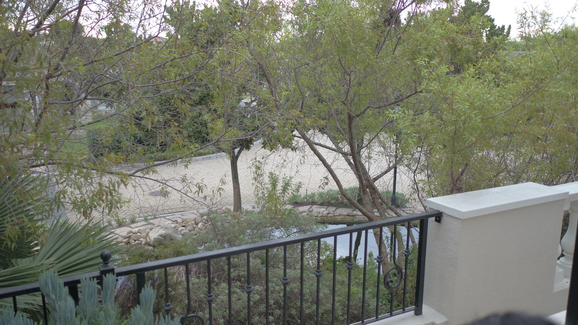 Фото Bougain Villas Apartments