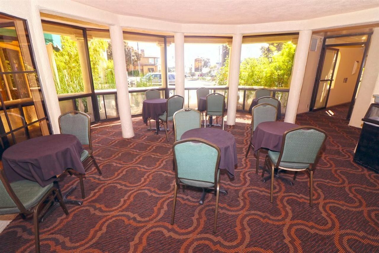 Фото Masterpiece Hotel