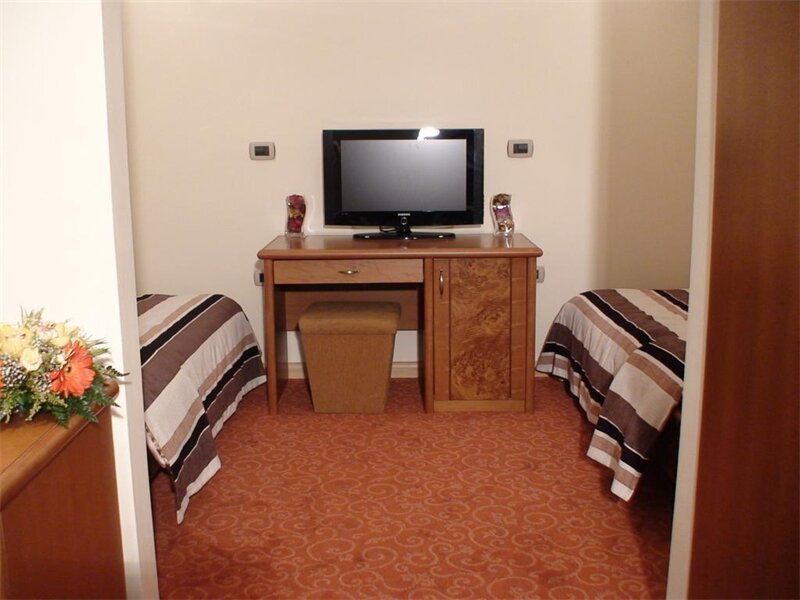 Фото Hotel BaMBiS