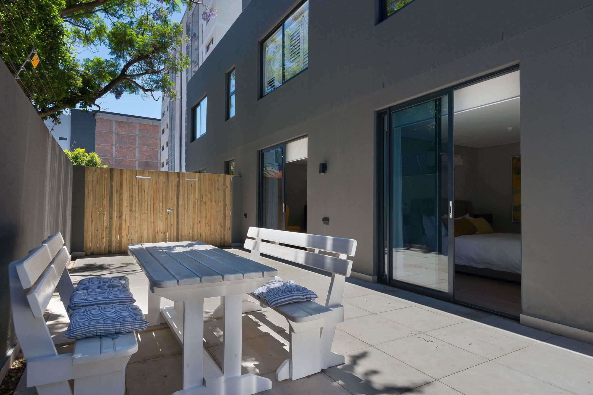 Фото Warwick 108