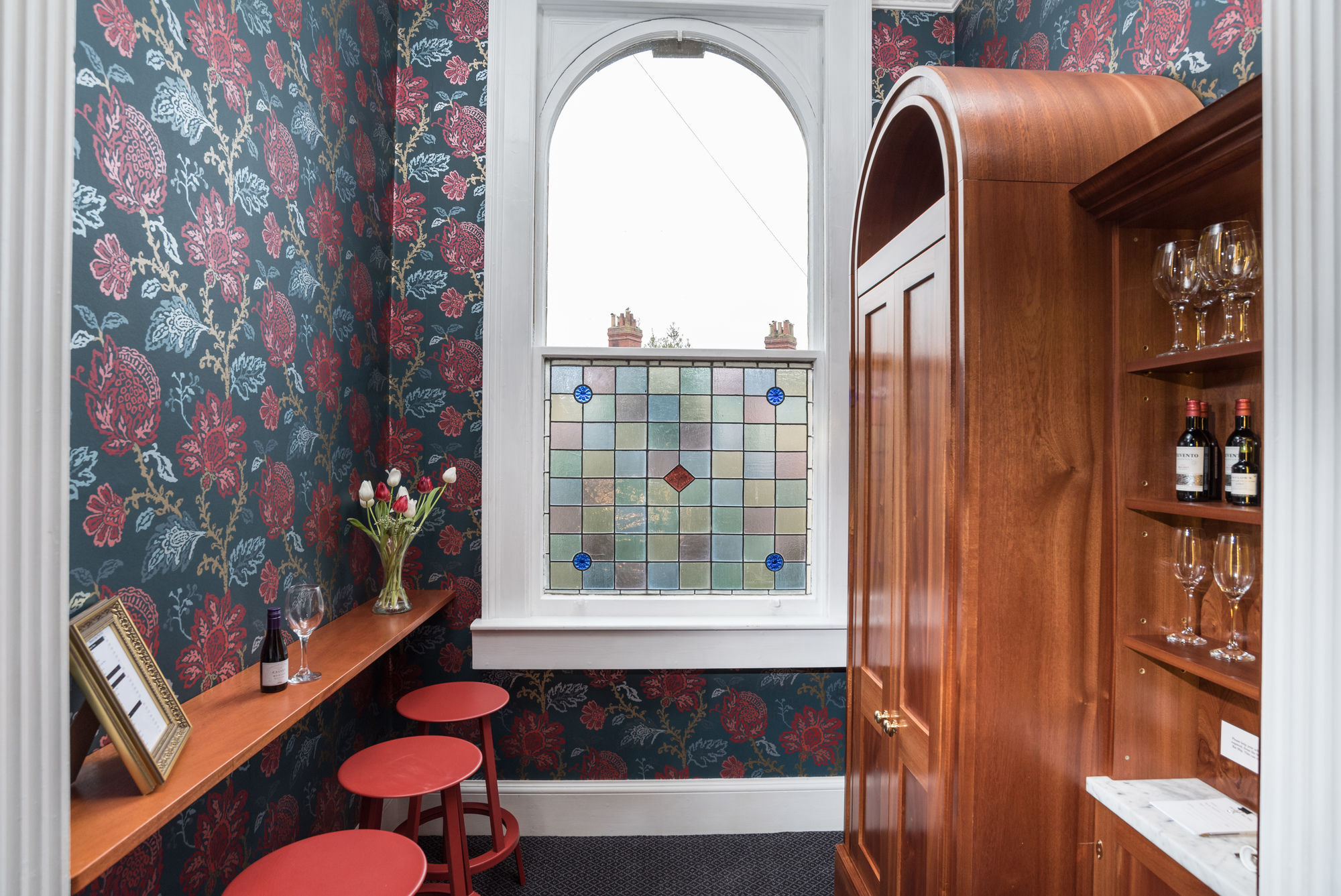 Фото The Kennard