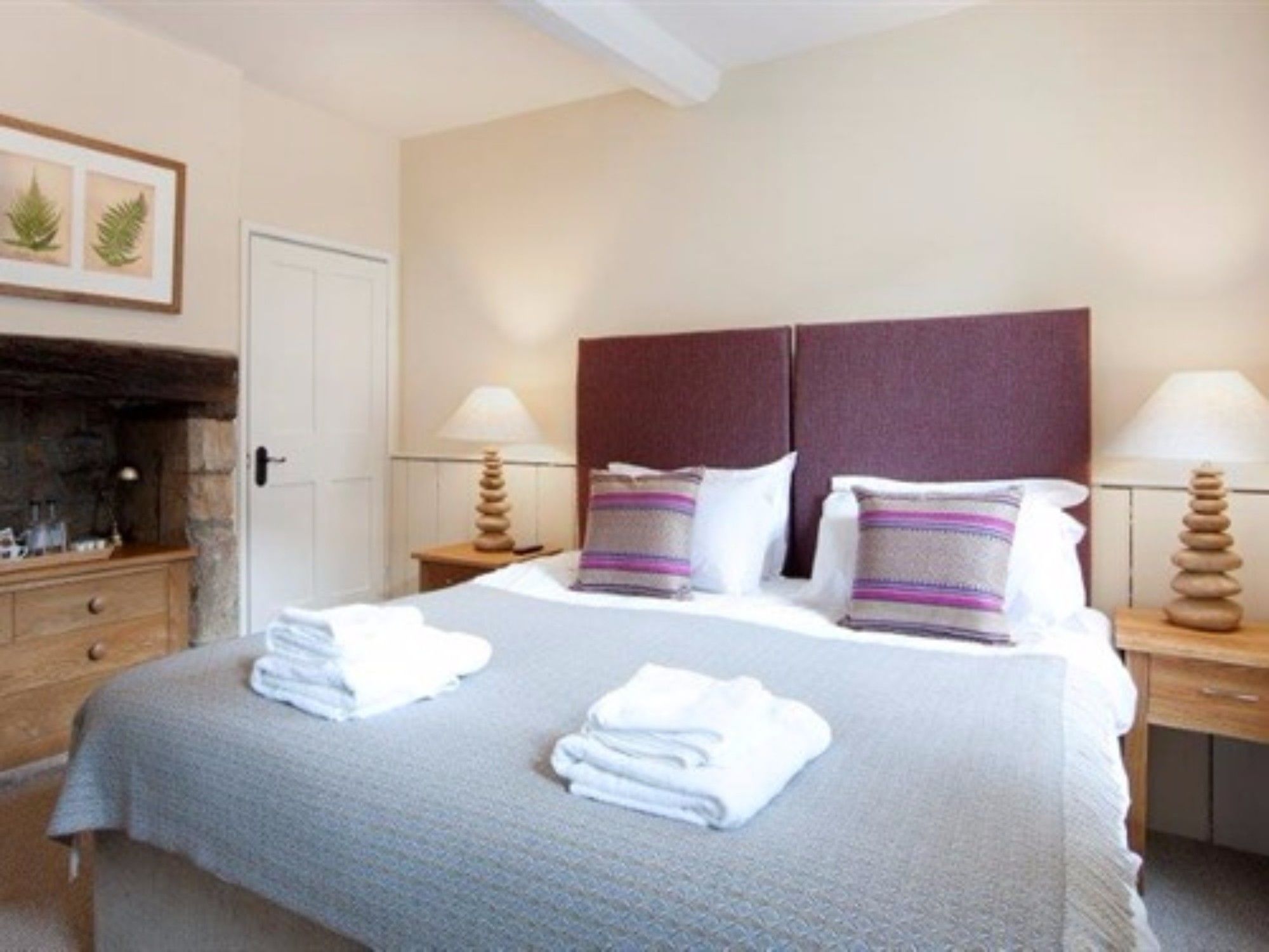 Фото The George Inn and The Plaine