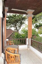 Фото Urbanview Hotel Ananda Beach Sanur