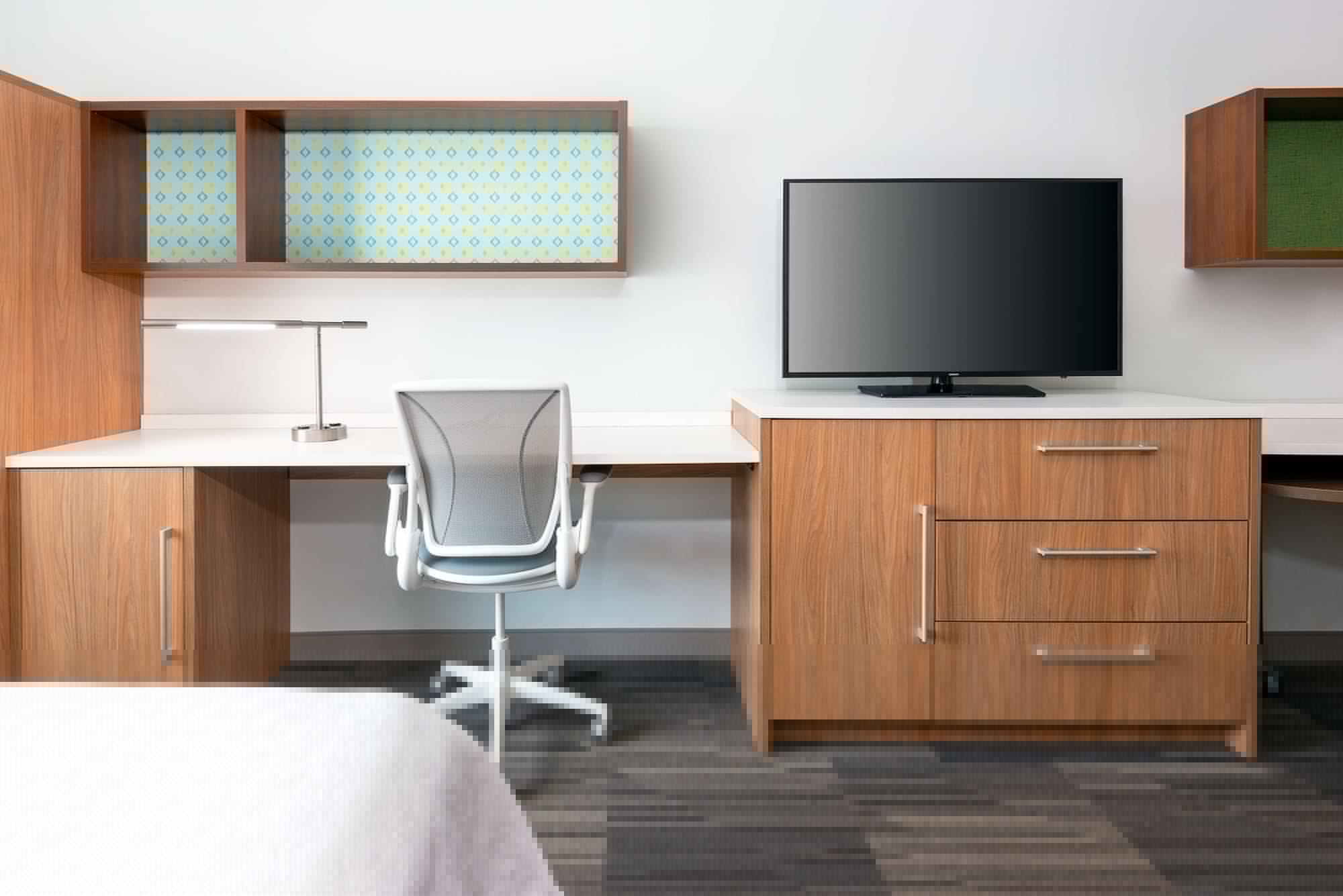 Фото Home2 Suites by Hilton Tampa Downtown Channel District