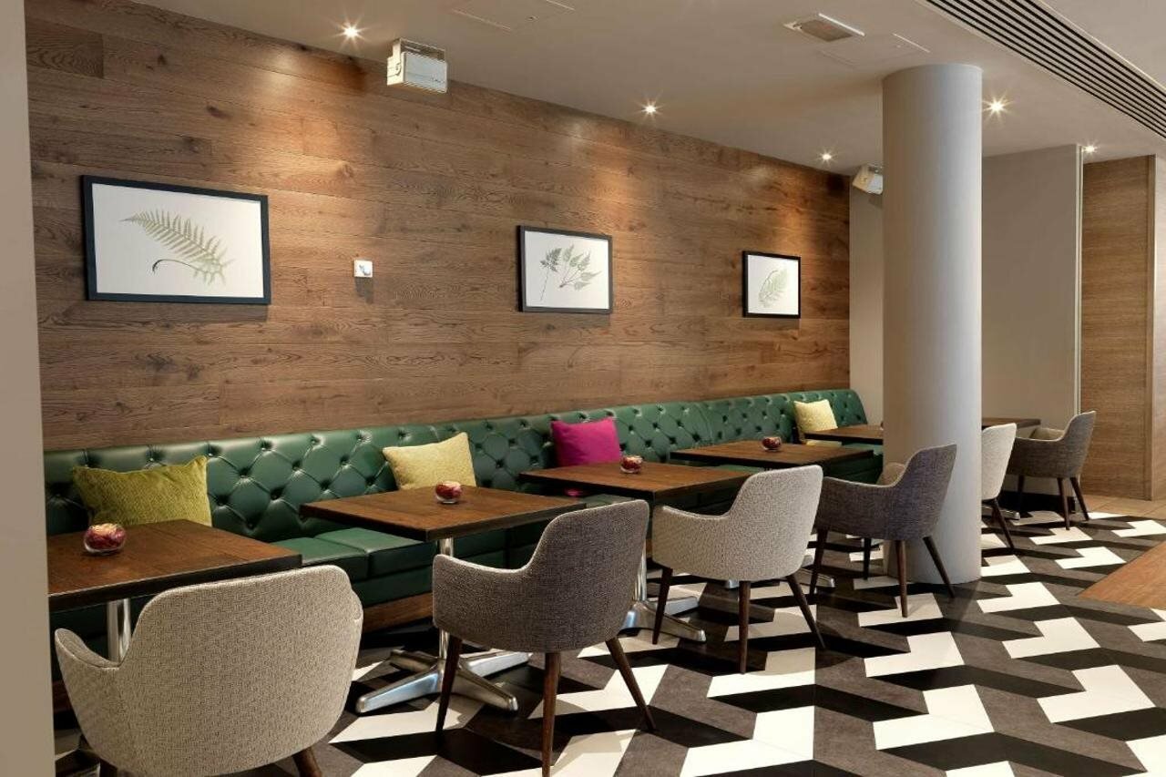 Фото Hilton Garden Inn Birmingham Brindleyplace