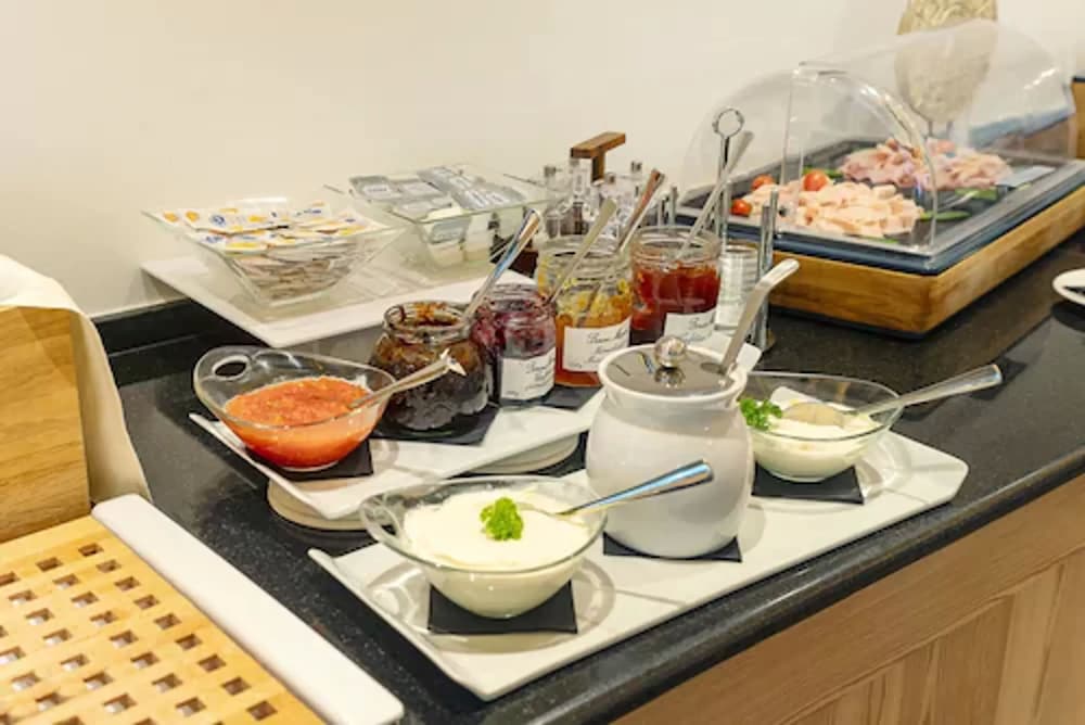 Фото Hotel The Sky – Adults Only