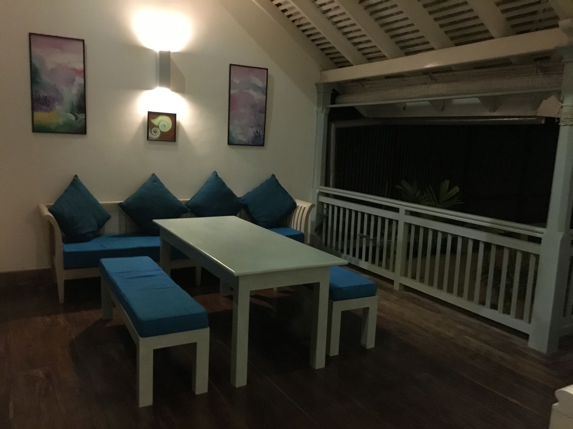 Фото Small House Boutique Guest House