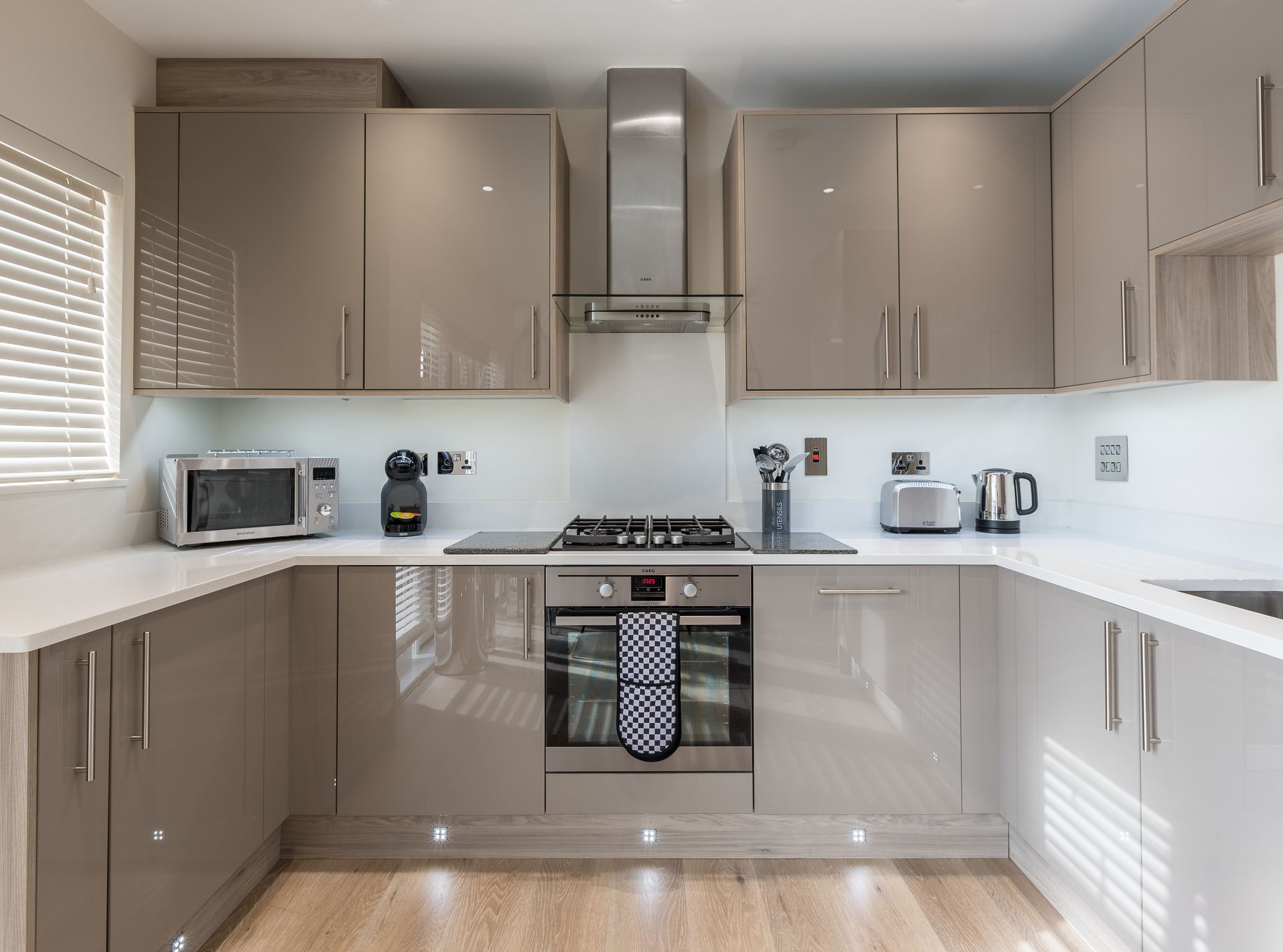 Фото The Heights at Athena Court