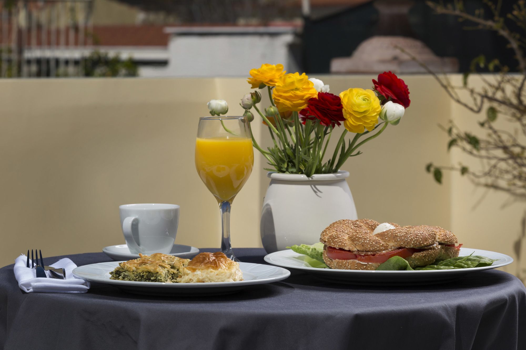 Фото Home & Poetry