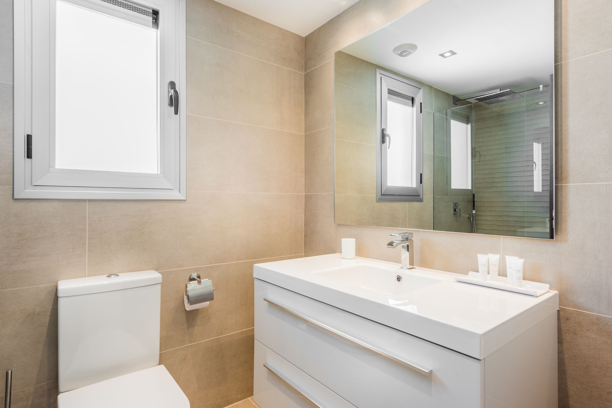 Фото Aqua Apartments Vento, Marbella