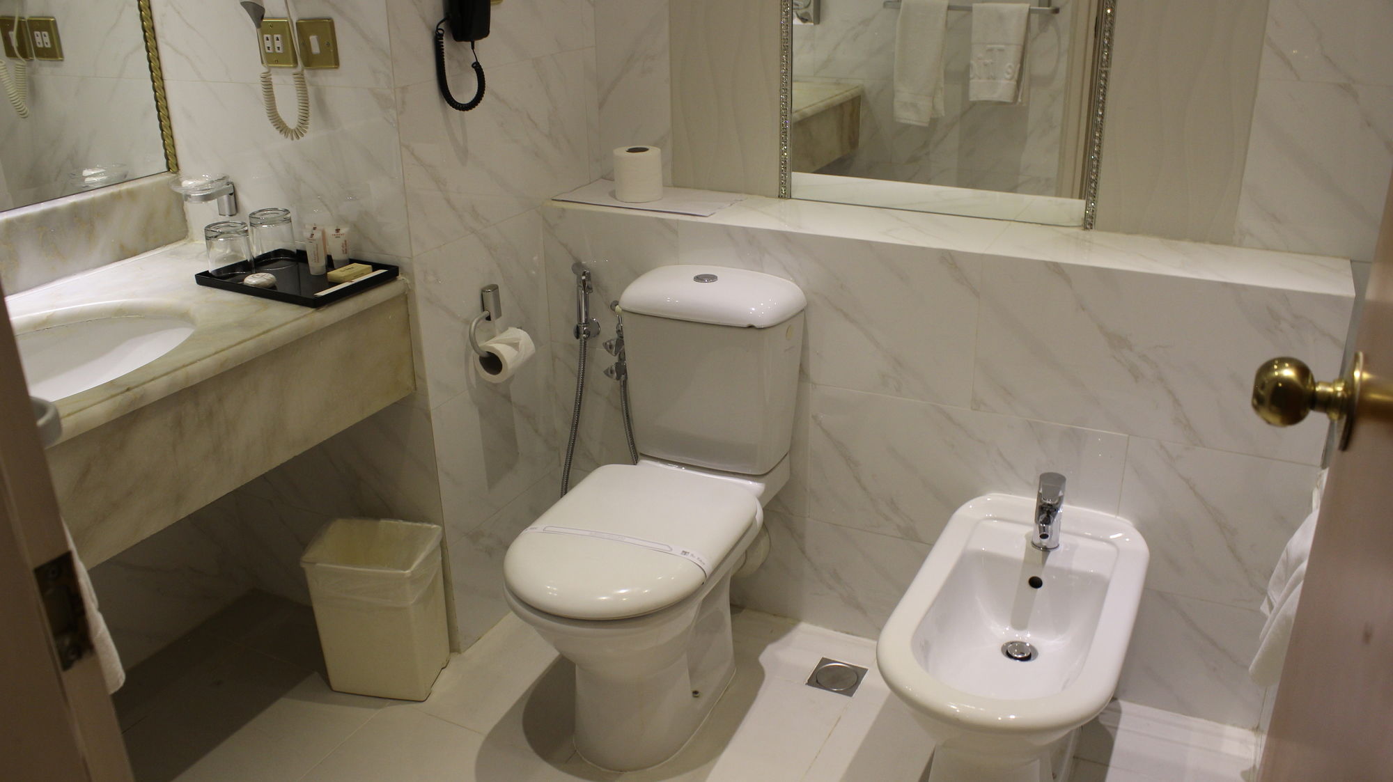 Фото Jeddah Grand Hotel