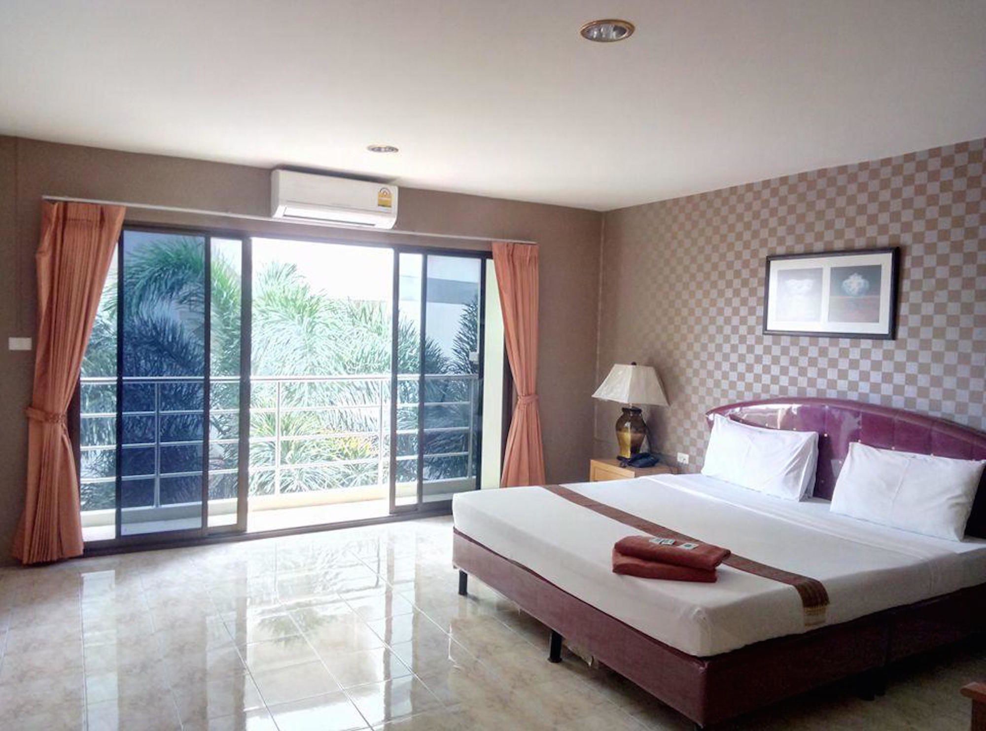 Фото Pearl Place Hotel