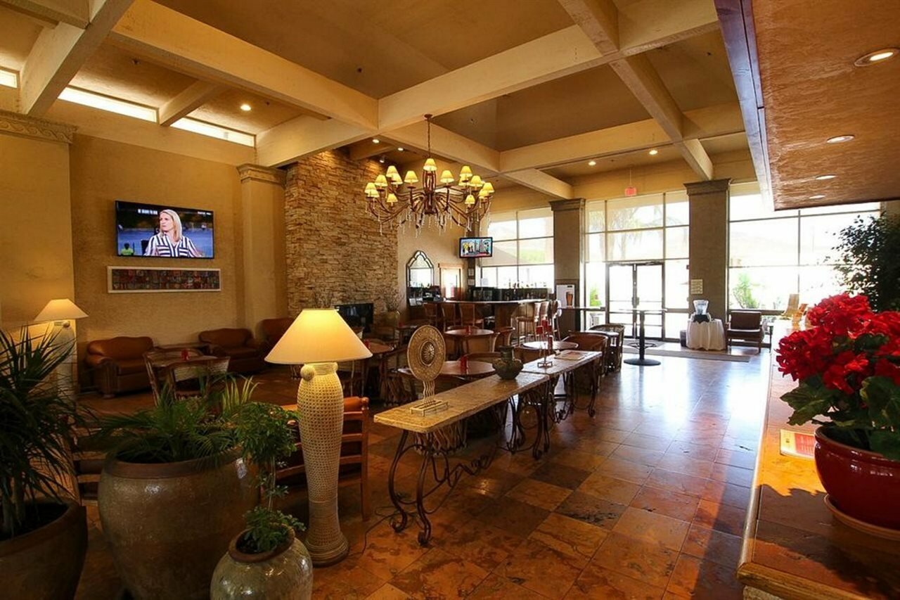 Фото Ramada by Wyndham Tucson