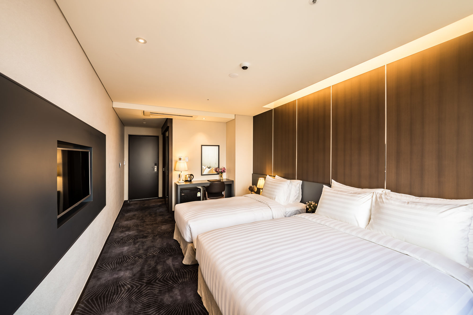 Фото Hotel Golden Daisy Seogwipo Ocean