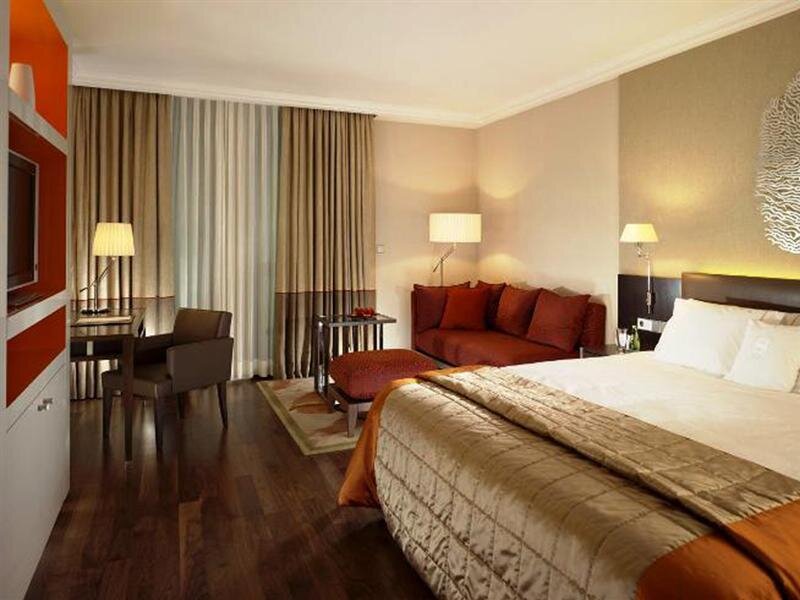 Фото Sheraton Bratislava Hotel