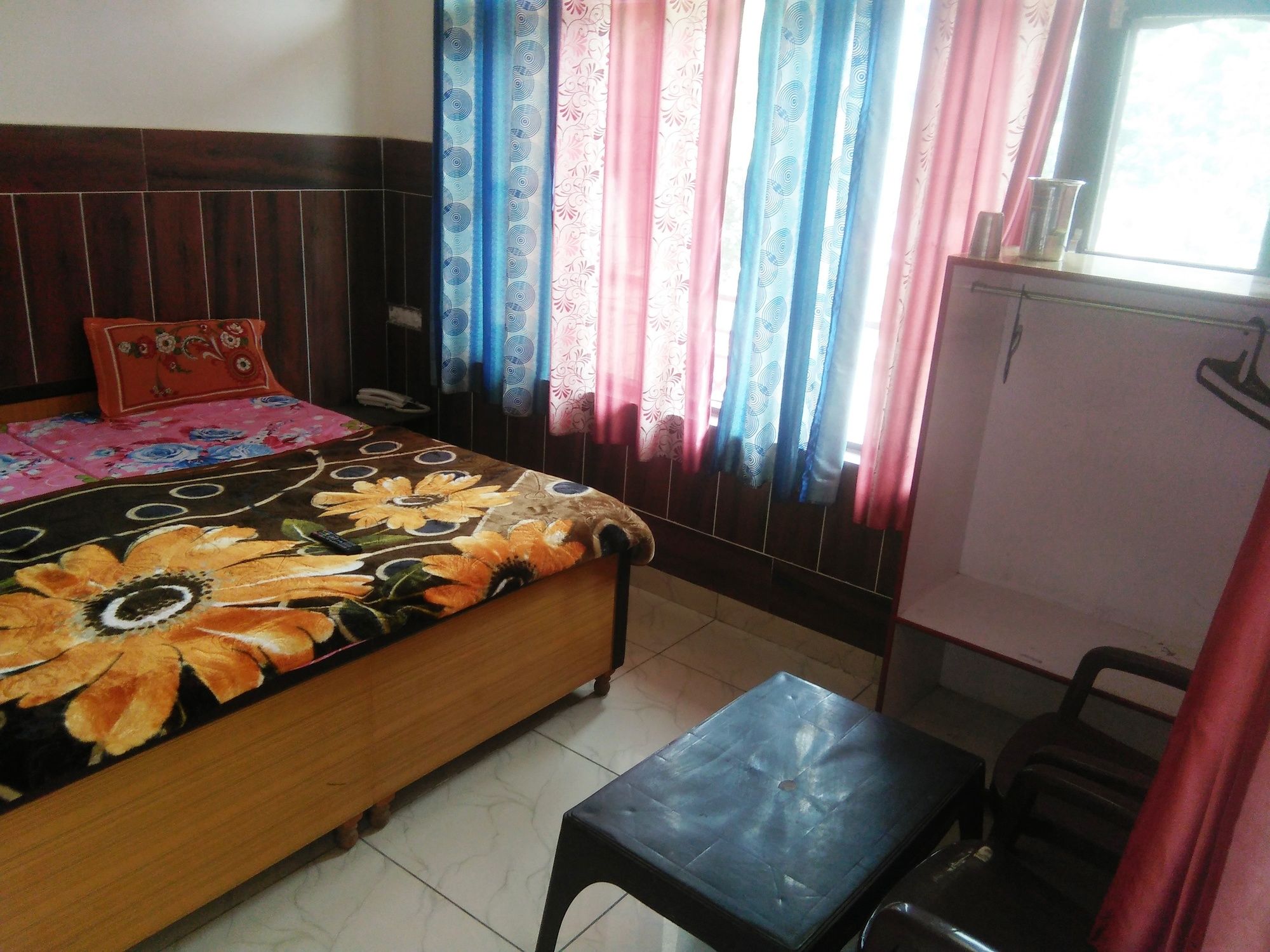 Фото Hotel Royal Taj