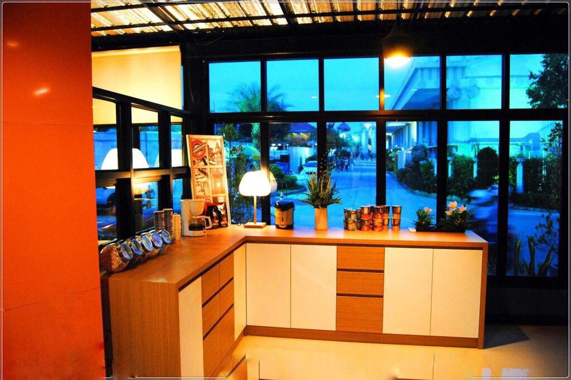 Фото Uplus Uhome Hotel