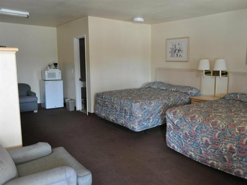 Фото California Suites Motel