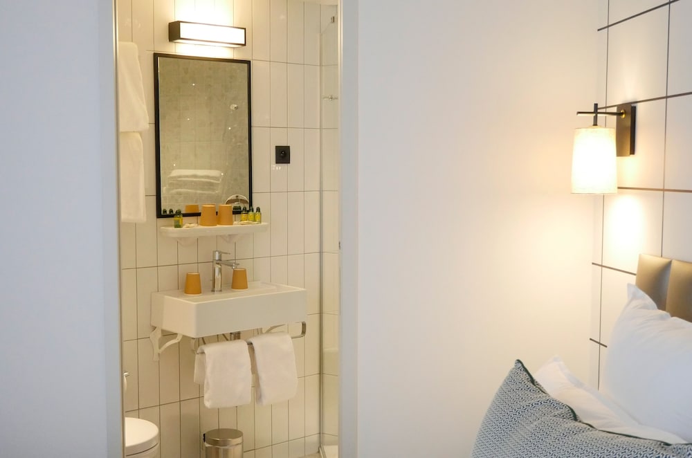 Фото Hôtel Moderniste