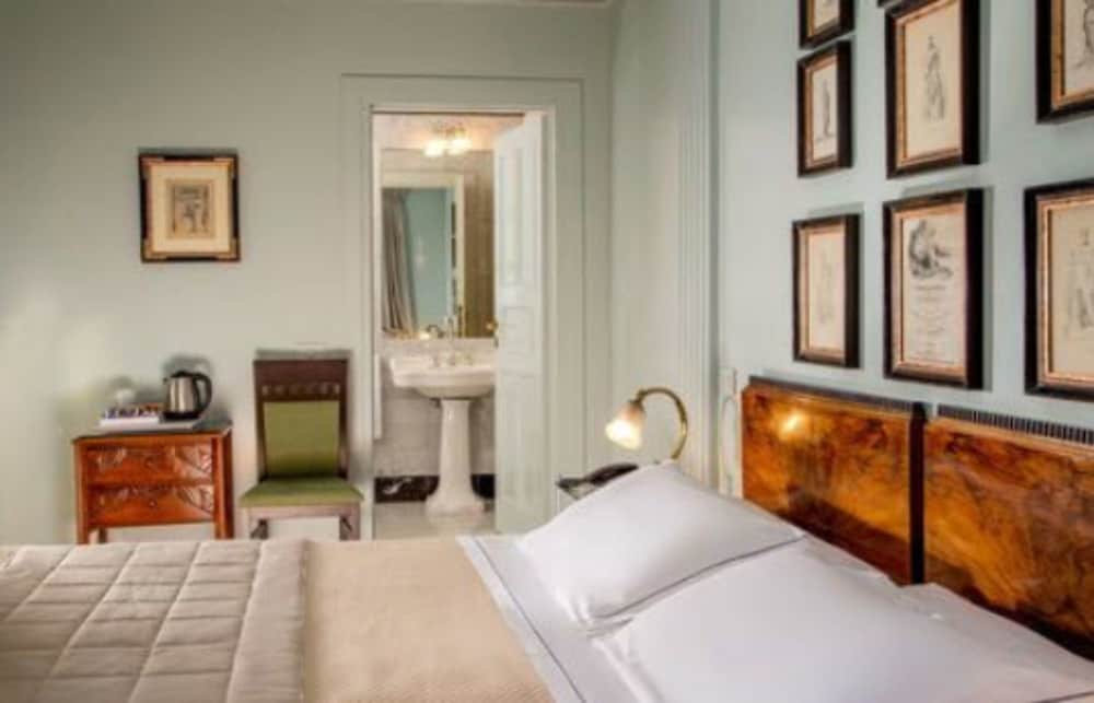 Фото Hotel Alexandra