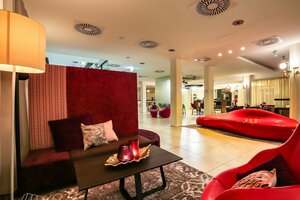 Arte Hotel Linz (Puchenau, Fiedlerstraße, 6), hotel